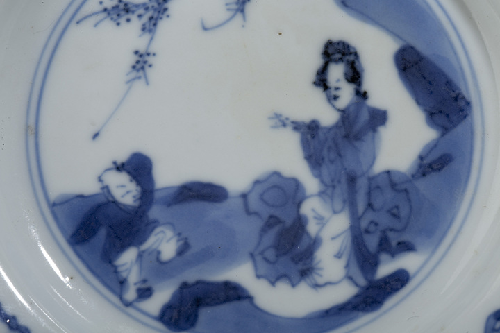 古玩陶瓷清康熙·青花三娘教子紋小碟
真品鑒賞圖