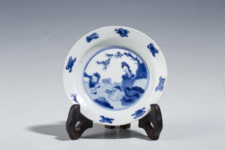 古玩陶瓷清康熙·青花三娘教子紋小碟
拍賣(mài),當(dāng)前價(jià)格0元