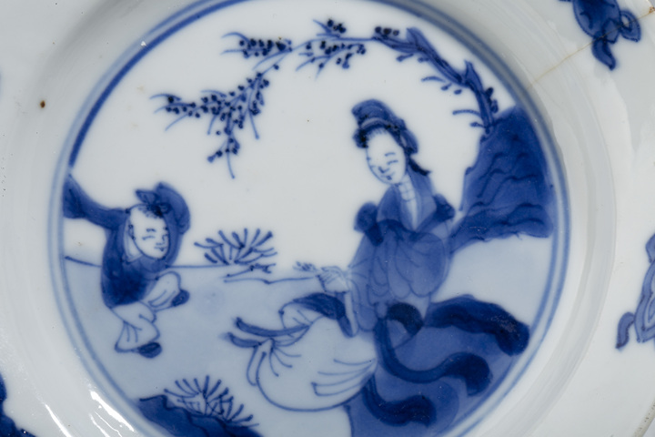 古玩陶瓷清康熙·青花三娘教子紋小碟
拍賣(mài),當(dāng)前價(jià)格0元