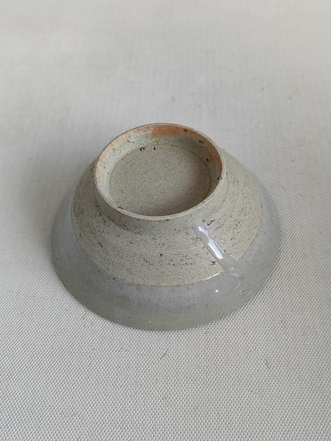 古玩陶瓷龍泉系青瓷碗拍賣，當(dāng)前價(jià)格450元