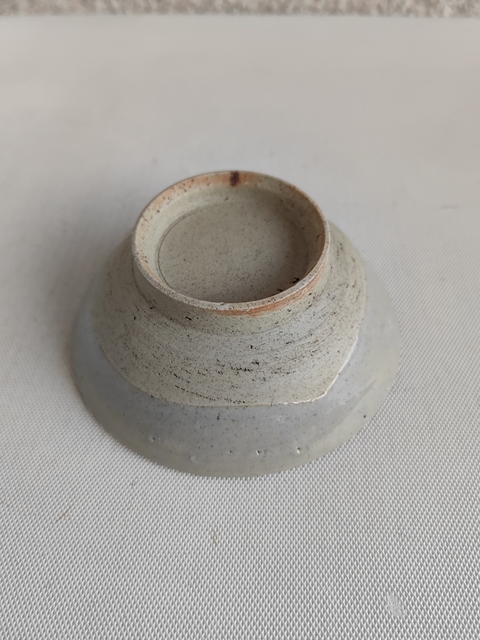 古玩陶瓷龍泉系青瓷碗拍賣，當(dāng)前價(jià)格450元