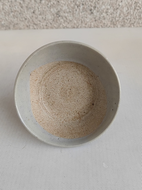 古玩陶瓷龍泉系青瓷碗拍賣，當(dāng)前價(jià)格450元