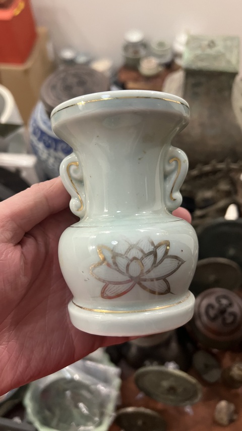 古玩陶瓷清末花卉紋描金瓶拍賣，當前價格777元