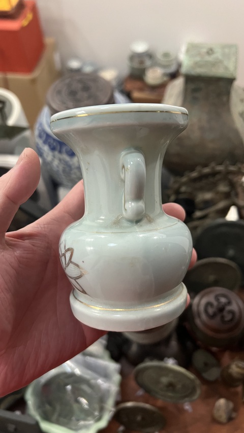 古玩陶瓷清末花卉紋描金瓶拍賣，當前價格777元