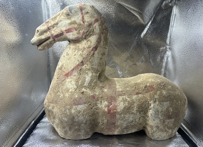 古玩陶瓷漢代·彩繪陶馬拍賣，當前價格3880元