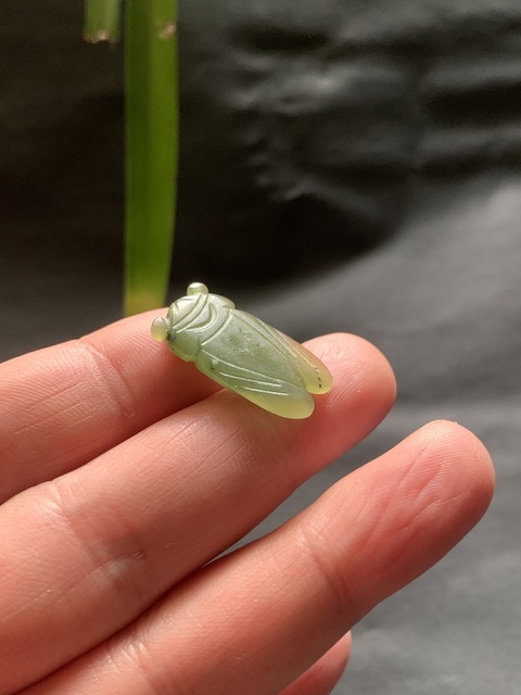 古玩玉器清代和田玉雕“蟬形掛墜”拍賣,當前價格5500元