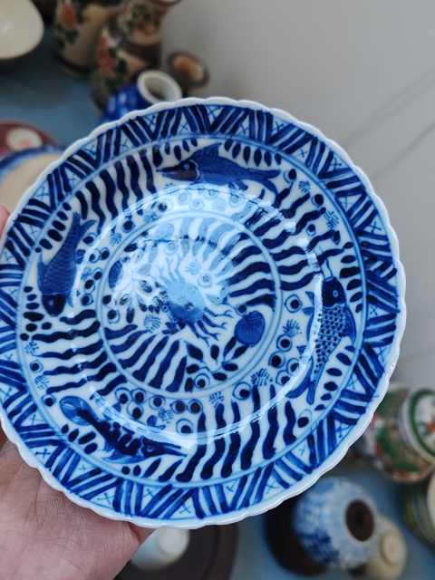 古玩陶瓷清光緒時期青花魚藻紋花口盤拍賣，當前價格1880元