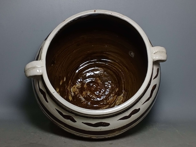 古玩陶瓷白地褐彩花卉紋雙系罐拍賣,當(dāng)前價(jià)格800元