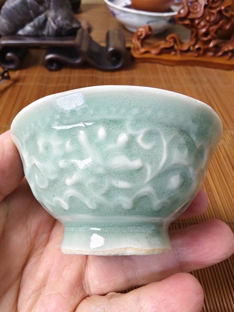 古玩陶瓷豆青釉花卉紋杯拍賣,當前價格198元