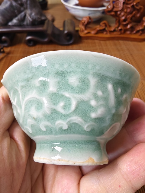 古玩陶瓷豆青釉花卉紋杯拍賣,當前價格198元
