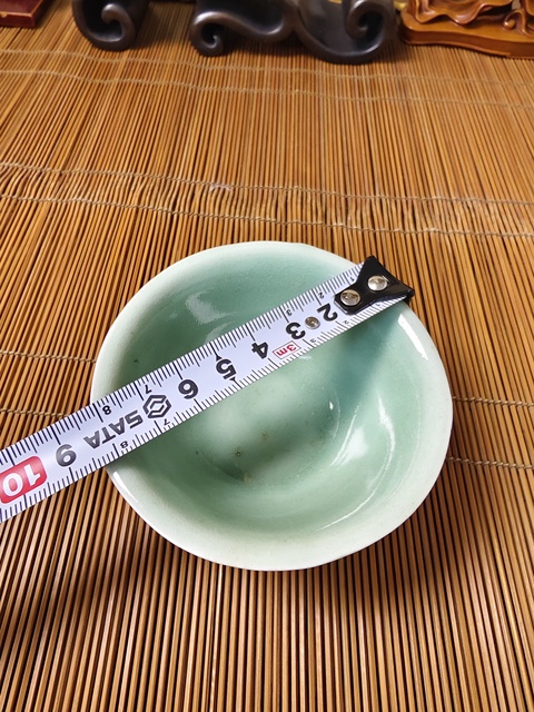 古玩陶瓷豆青釉花卉紋杯拍賣,當前價格198元