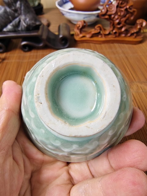 古玩陶瓷豆青釉花卉紋杯拍賣,當前價格198元