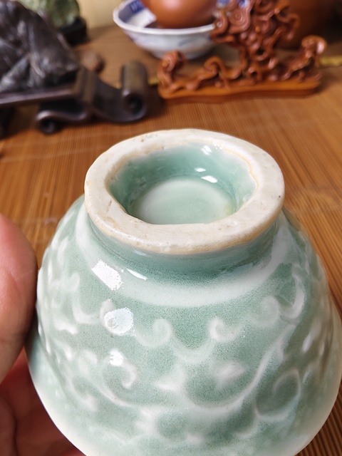 古玩陶瓷豆青釉花卉紋杯拍賣,當前價格198元