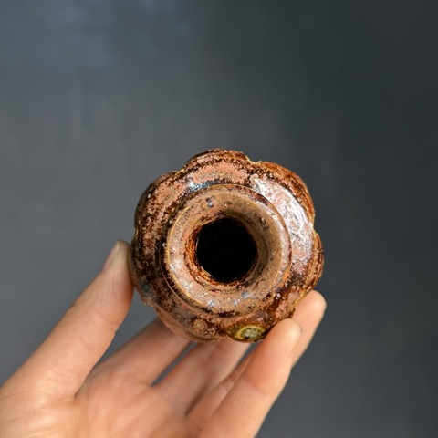 古玩陶瓷褐釉瓜楞瓶拍賣，當前價格3800元