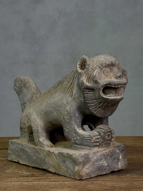 古玩陶瓷灰陶獅子擺件拍賣,當前價格1800元