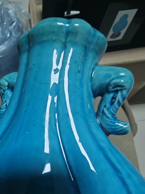 古玩陶瓷清早期 孔雀藍釉象耳海棠尊拍賣,當前價格26000元