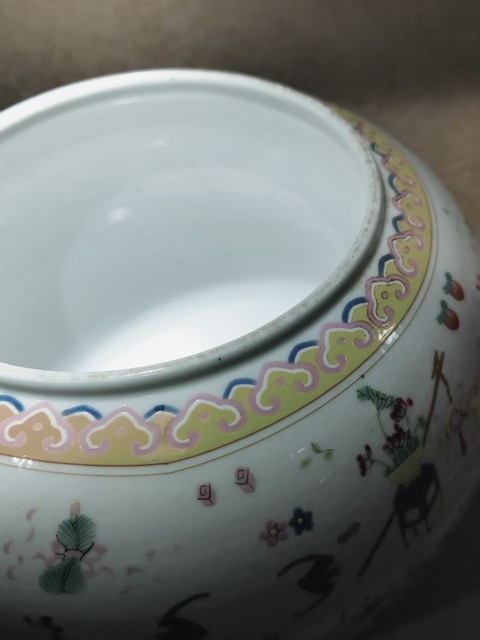 古玩陶瓷粉彩水呈拍賣,當前價格3000元