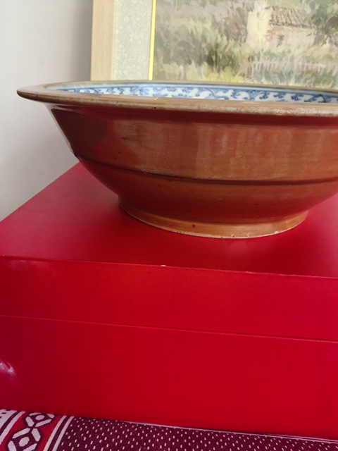 古玩陶瓷外紫金釉內青花纏枝花卉紋凈手盆拍賣，當前價格3000元