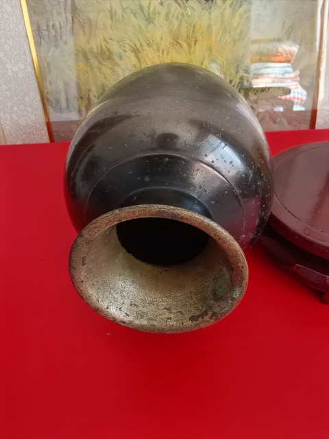 古玩陶瓷花卉紋瓶拍賣,當(dāng)前價(jià)格600元