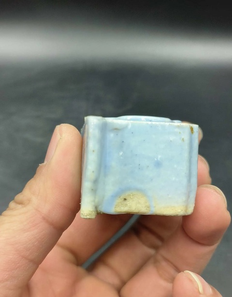 古玩陶瓷天藍釉鳥食罐拍賣，當前價格588元