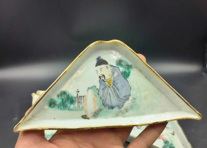 古玩陶瓷淺絳彩人物紋攢盤拍賣，當前價格1699元