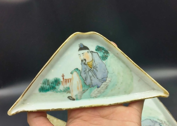 古玩陶瓷淺絳彩人物紋攢盤拍賣，當前價格1699元