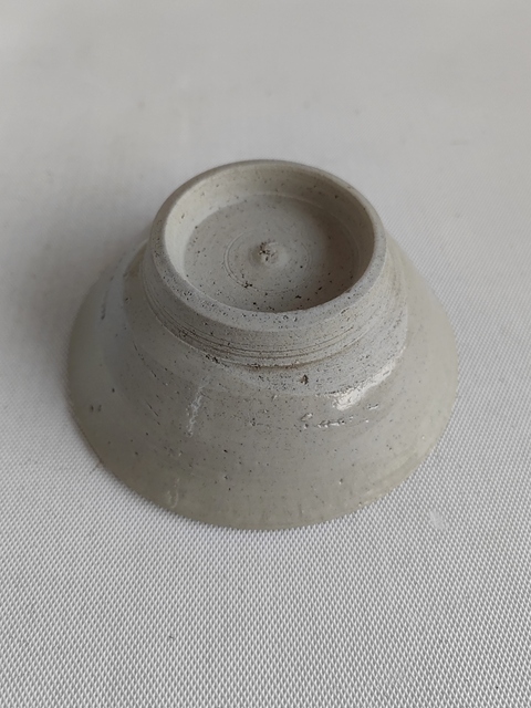 古玩陶瓷龍泉青瓷碗拍賣，當前價格160元