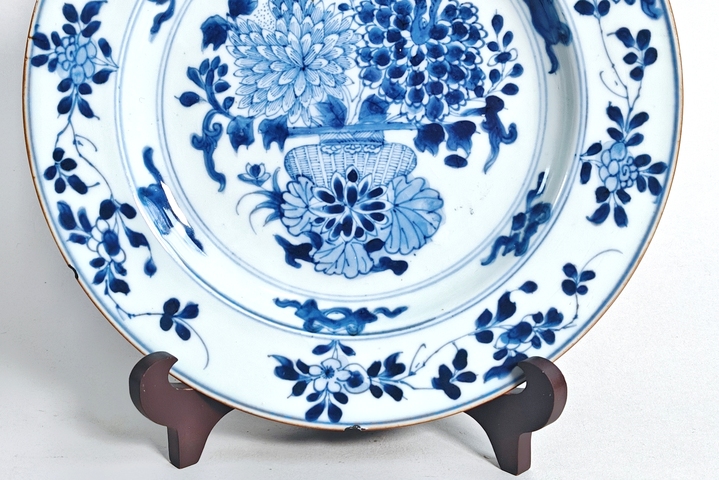 古玩陶瓷優品清康熙·青花提籃花卉紋賞盤拍賣，當前價格999元