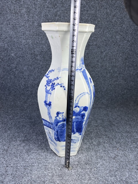 古玩陶瓷青花鳳儀亭人物故事紋六方瓶拍賣,當前價格9888元
