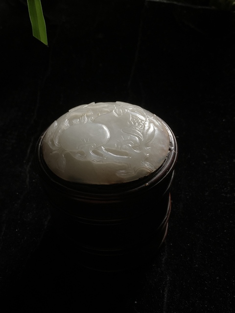 古玩雜項(xiàng)清代和田玉榴開百子三層首飾盒拍賣,當(dāng)前價(jià)格30000元