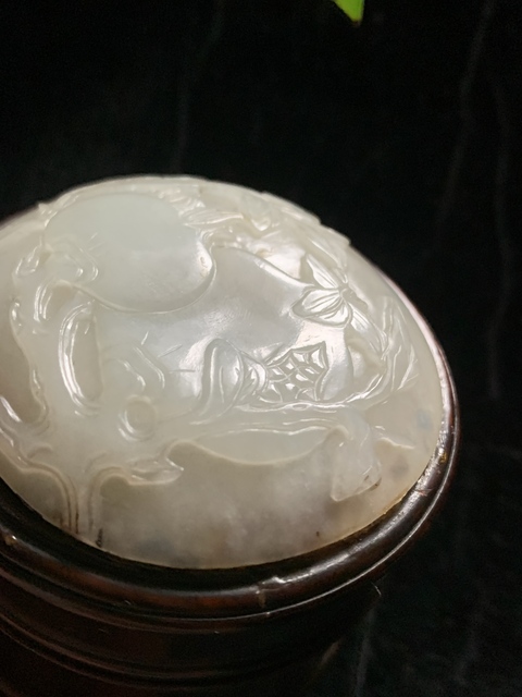 古玩雜項(xiàng)清代和田玉榴開百子三層首飾盒拍賣,當(dāng)前價(jià)格30000元