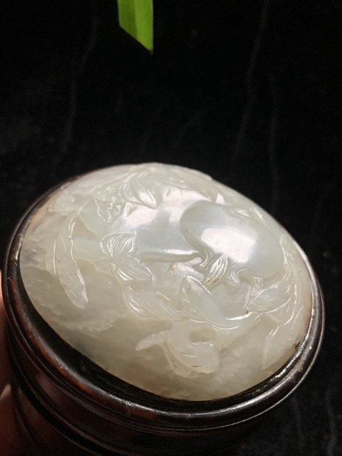 古玩雜項(xiàng)清代和田玉榴開百子三層首飾盒拍賣,當(dāng)前價(jià)格30000元