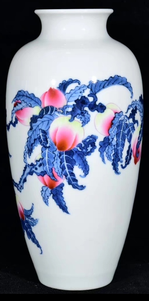 古玩陶瓷民國 青花胭脂紅壽桃紋萊菔瓶拍賣,當前價格586000元
