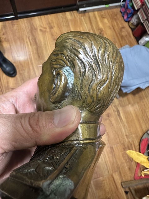 古玩銅器偉人像拍賣，當前價格555元