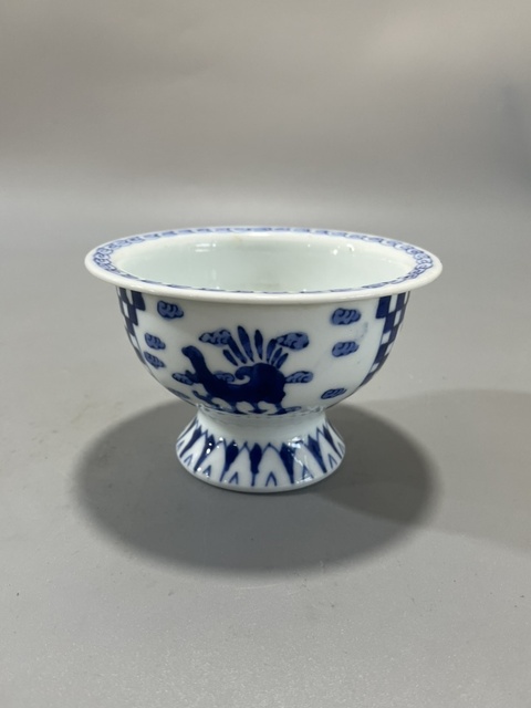 古玩陶瓷青花花卉紋高足貢碗拍賣，當(dāng)前價(jià)格1300元