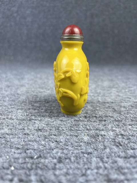 古玩玉器料器鼻煙壺拍賣,當(dāng)前價(jià)格999元