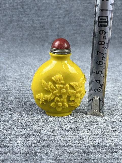 古玩玉器料器鼻煙壺拍賣,當(dāng)前價(jià)格999元
