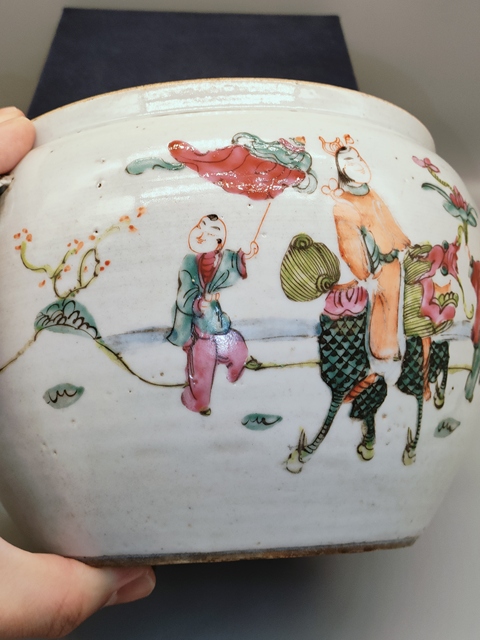古玩陶瓷晚期,粉彩麒麟送子圖粥罐拍賣,當前價格1600元
