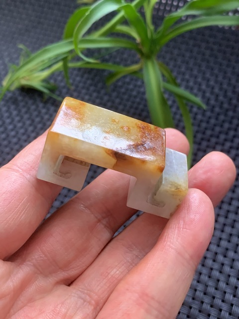 古玩玉器清代三彩天然翡翠雕“墨床”拍賣，當前價格16800元
