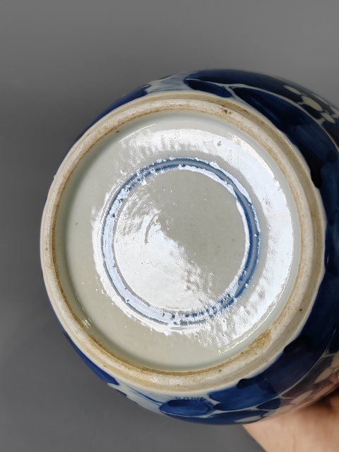 古玩陶瓷晚清·青花留白冰梅紋罐真品鑒賞圖