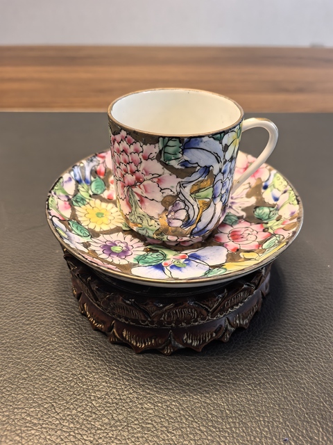 古玩陶瓷民國(guó)金底粉彩百花不落地杯碟拍賣(mài)，當(dāng)前價(jià)格500元