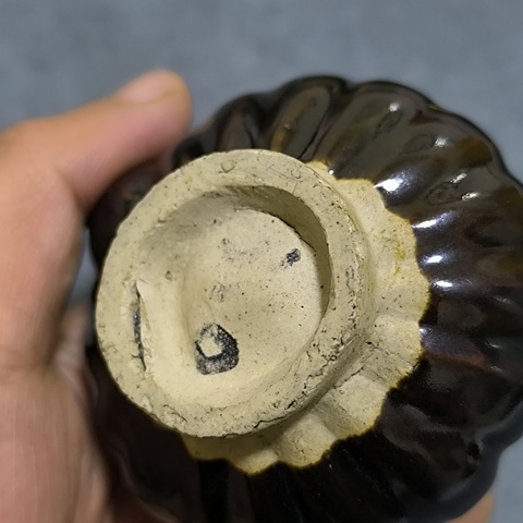 古玩陶瓷黑釉茶壺拍賣,當前價格1800元