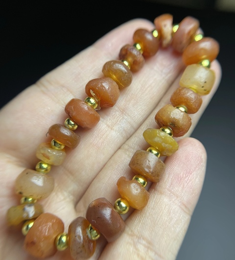 古玩玉器春秋.高古研磨孔瑪瑙珠串拍賣，當(dāng)前價(jià)格1600元
