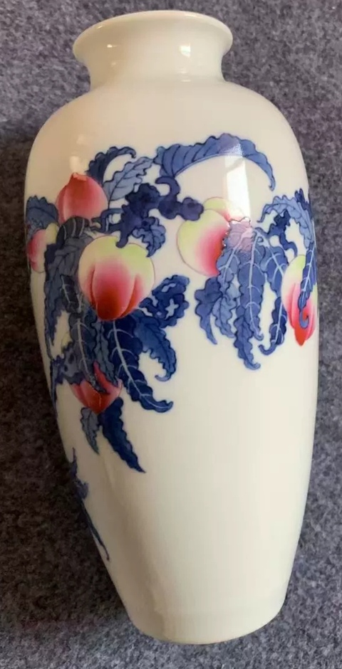 古玩陶瓷民國 青花胭脂紅壽桃紋萊菔瓶拍賣，當前價格586000元