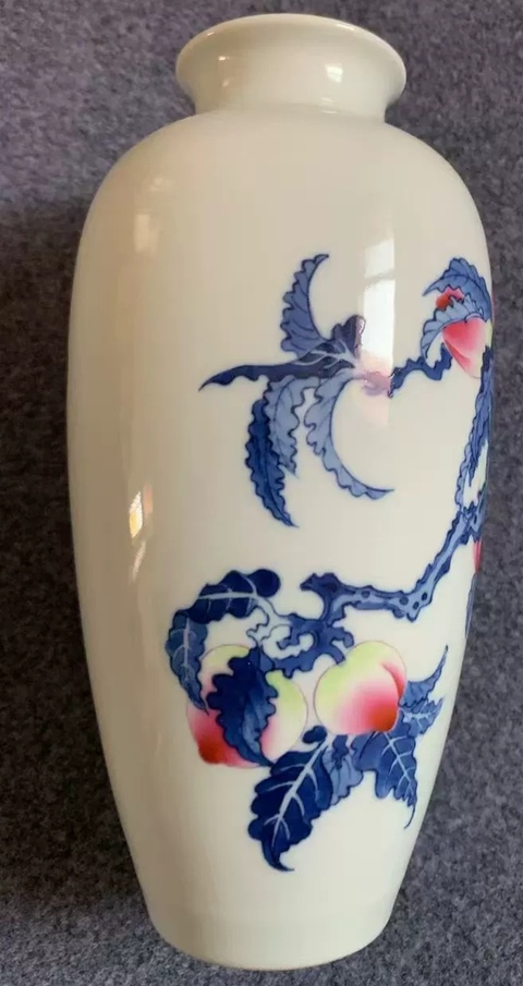 古玩陶瓷民國 青花胭脂紅壽桃紋萊菔瓶拍賣，當前價格586000元