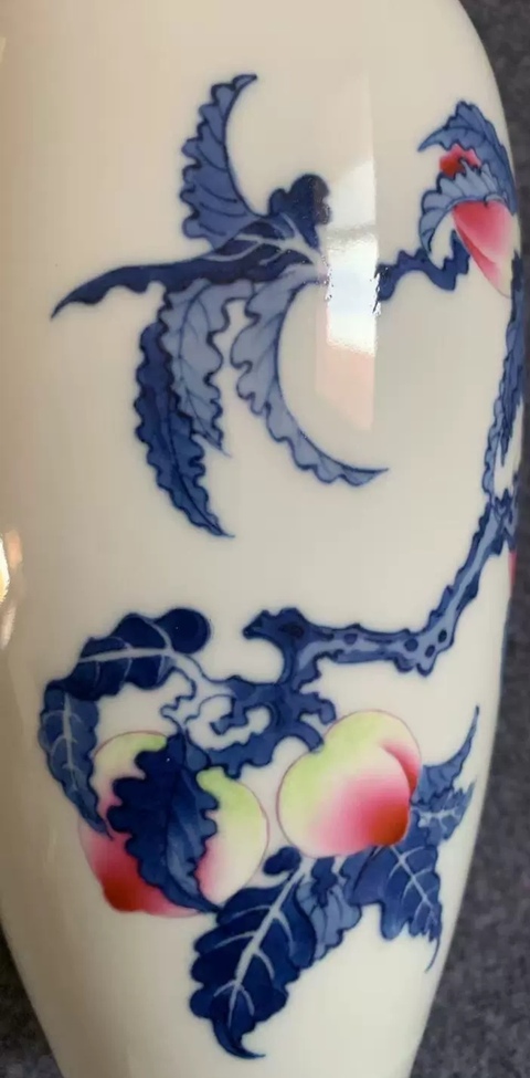 古玩陶瓷民國 青花胭脂紅壽桃紋萊菔瓶拍賣，當前價格586000元