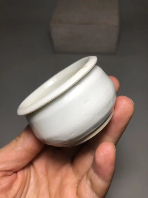 古玩陶瓷明末清初，德化窯白釉香爐拍賣，當前價格888元