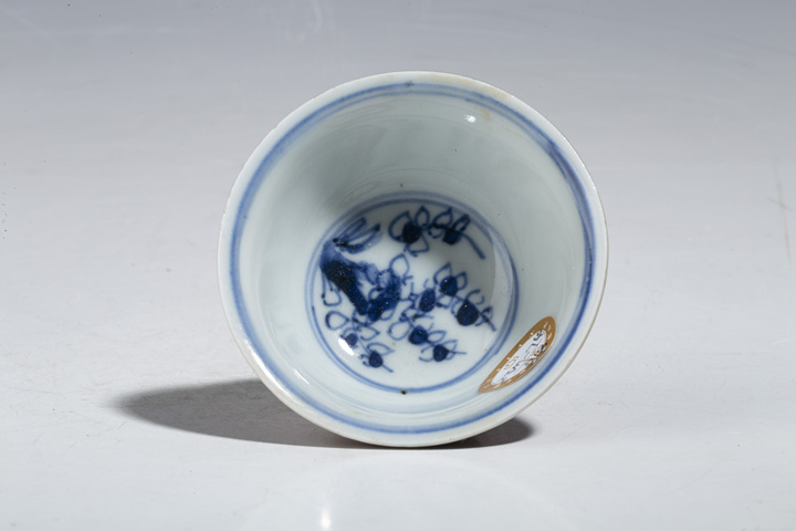 古玩陶瓷清康熙·外紫金釉內(nèi)青花花卉紋杯碟拍賣,當(dāng)前價(jià)格988元