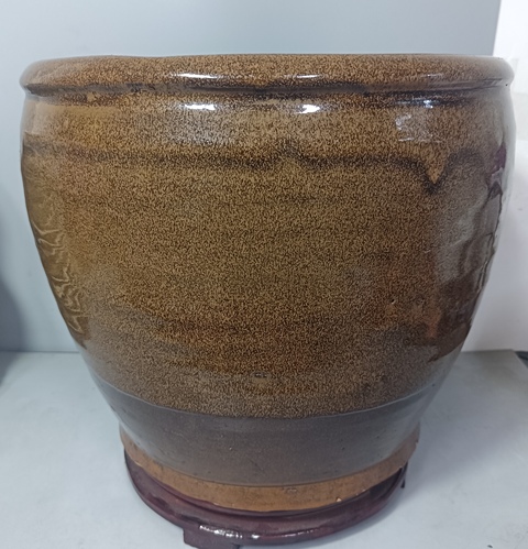 古玩陶瓷精美清早期褐釉大缸拍賣,當(dāng)前價(jià)格458元