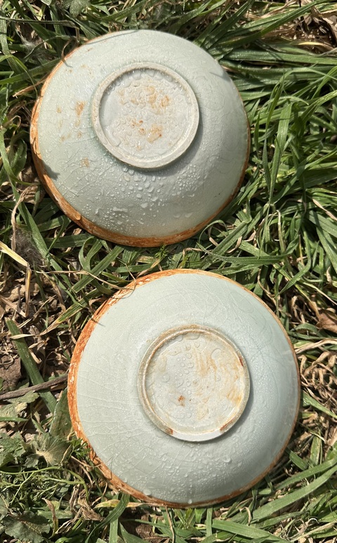 古玩陶瓷湖田窯影青釉蓖劃萱草紋面包碗(一對)拍賣,當前價格7500元